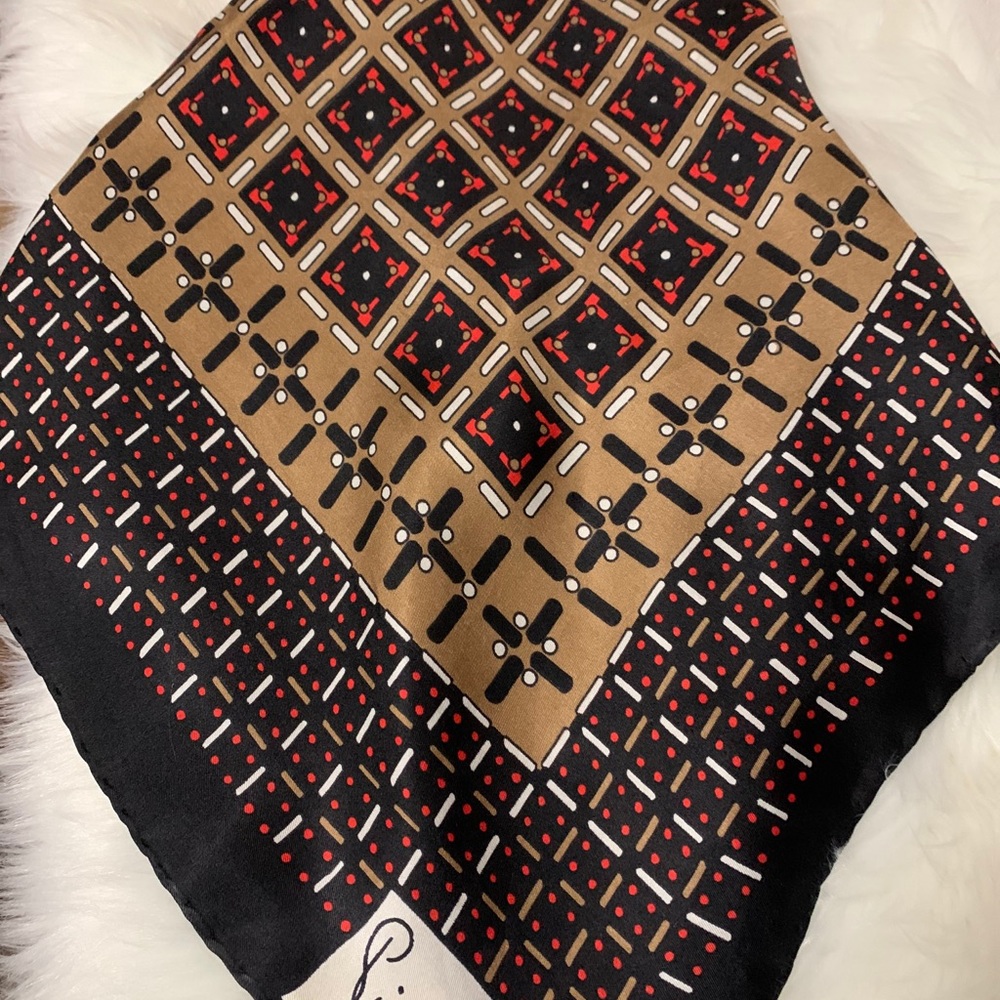 Pierre Cardin spot Paris scarf 🍀🍀🍀